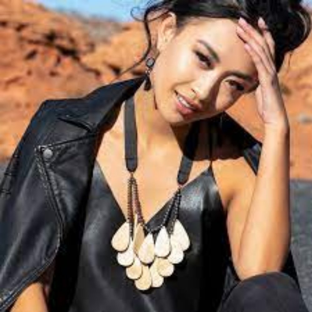 PLUNDER DESIGN WALNUT NECKLACE